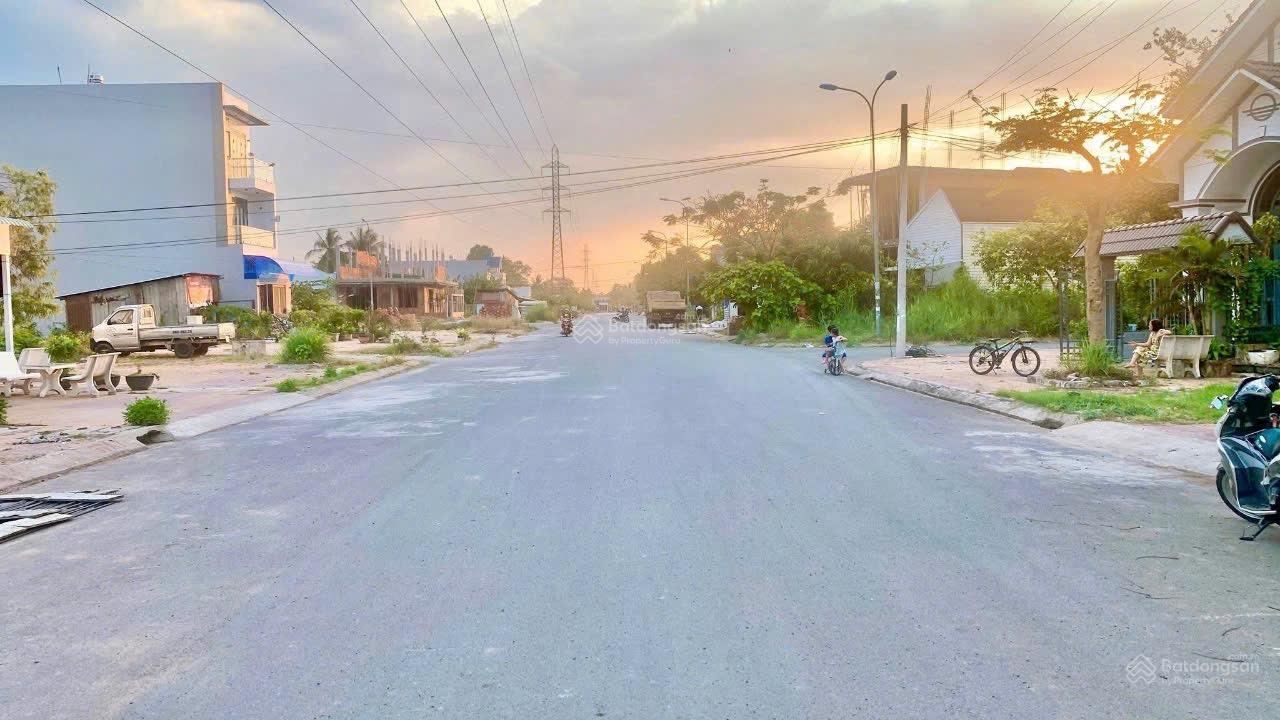 Cô khách gửi bán Đất MT Đường Chi Lăng, Phường 12, Vũng Tàu, 855 triệu,80 m2 Full thổ cư. Sổ Riêng