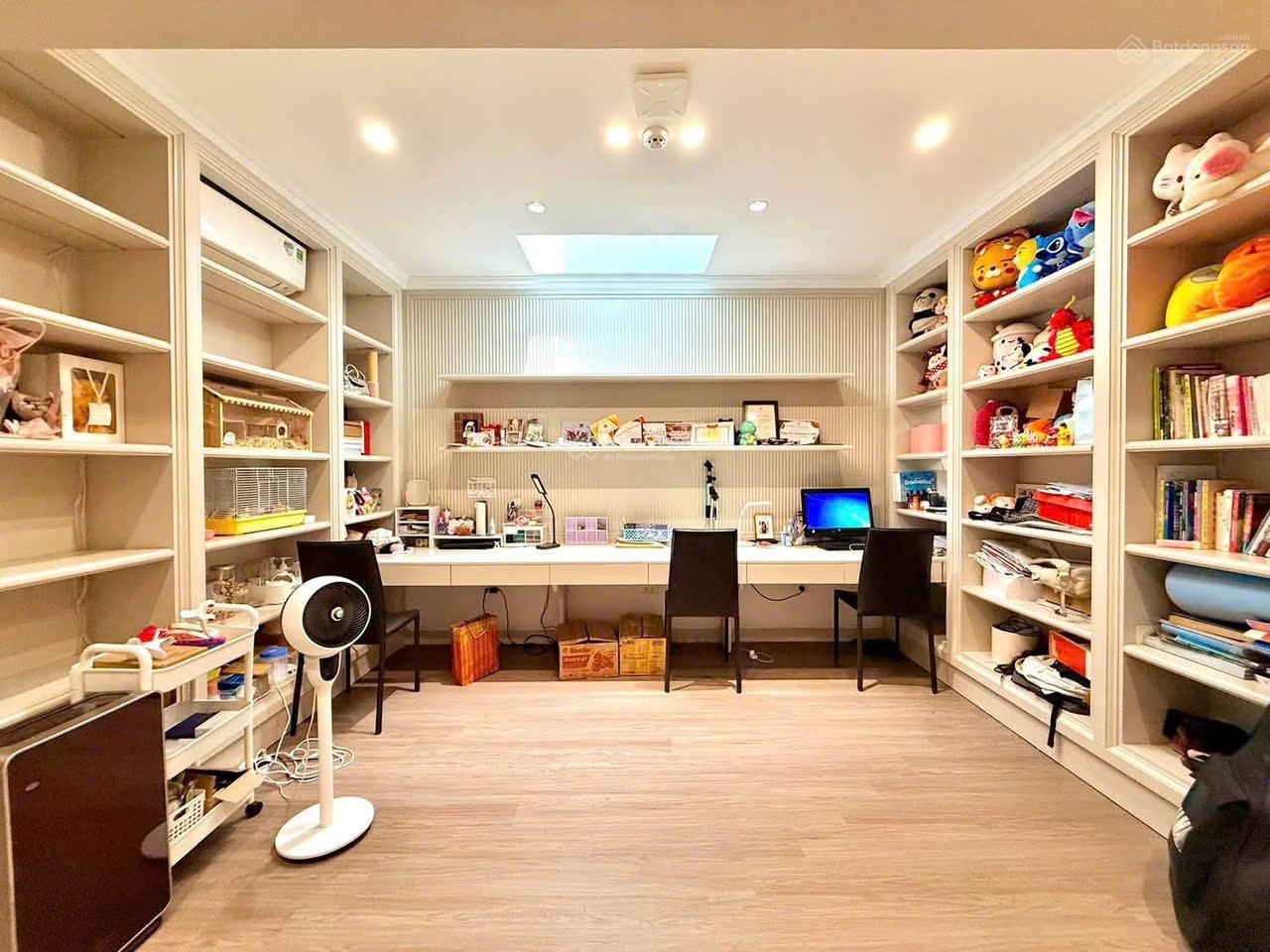 Lô góc, kinh doanh, thang máy Ngô Thì Nhậm, Hà Đông. 51m2, 5 tầng, giá chỉ 13,5 tỷ