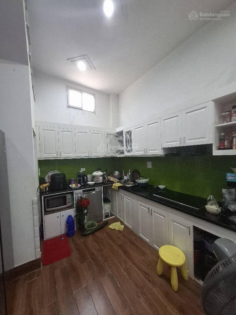 Hiếm có! Nhà Tôn Thất Tùng 30m2, 6 tầng, ngõ nông thông rộng, đủ công năng, 6.9 tỷ có TL