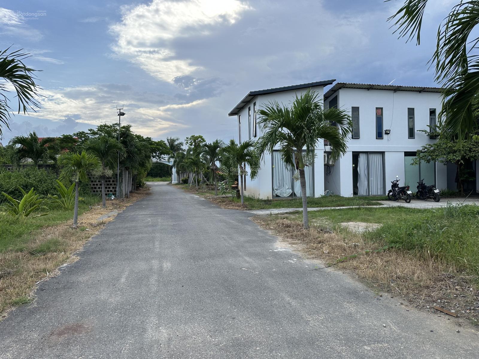Bán đất ngay khu nghỉ dưỡng biển Hồ Tràm Happy Gadern DT 6x28m = 169m2. Xuống biển 1km. Vị trí vip