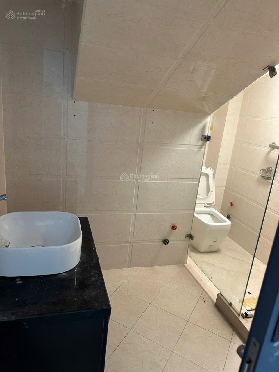 Cho thuê Văn phòng tại Hưng Gia, Nguyễn Via, Nguyễn Văn Linh, Tân Phong, Q7, TP.HCM, 16 triệu, 80m2 Cho thuê Văn phòng tại Hưng Gia, Nguyễn Via, Nguyễn Văn Linh, Tân Phong, Q7, TP.HCM, 16 triệu, 80m2