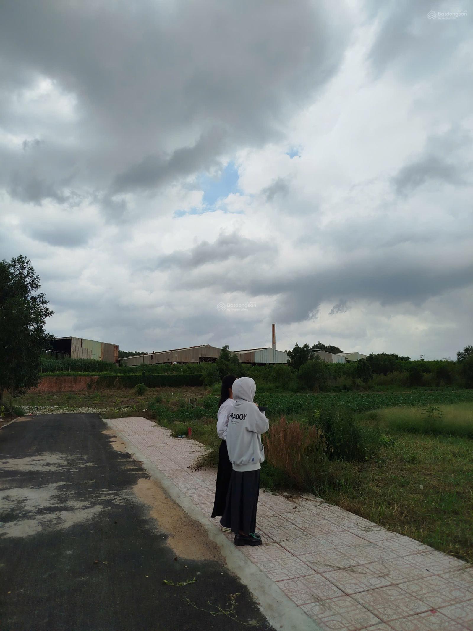 Bán đất nền 100m2 tại Phước Bình, Long Thành, Đồng Nai, chỉ với giá ưu đãi 2 tỷ