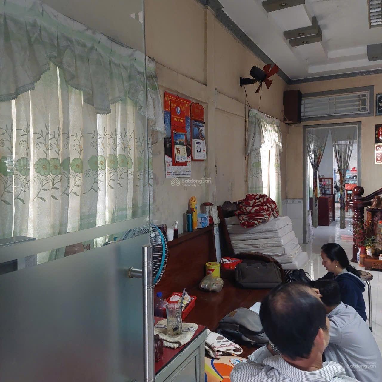 Bán nhà riêng tại 7, Cà Mau, 2,05 tỷ, 150,83m2 đẹp, nhiều tiện ích Hot!