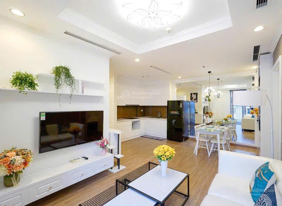 Hot (cần bán) CHCC Osaka Complex 48 Ngọc Hồi. DT: 71m2. 2PN + 2WC. Giá: 4, 2tỷ. LH: 0973 993 ***