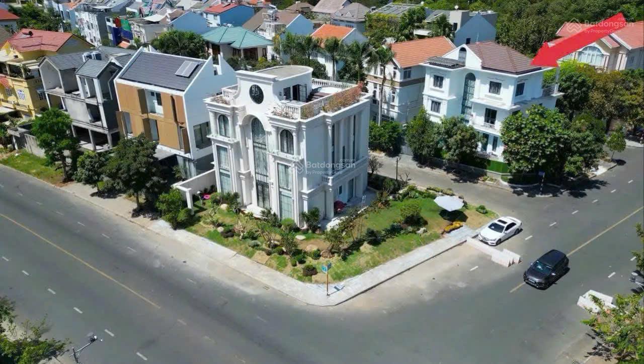 Bán biệt thự nhà mới đẹp Mỹ Phú 1 góc 02 mặt tiền đường G , Khu Nam Viên, Phú Mỹ Hưng, quận 7.