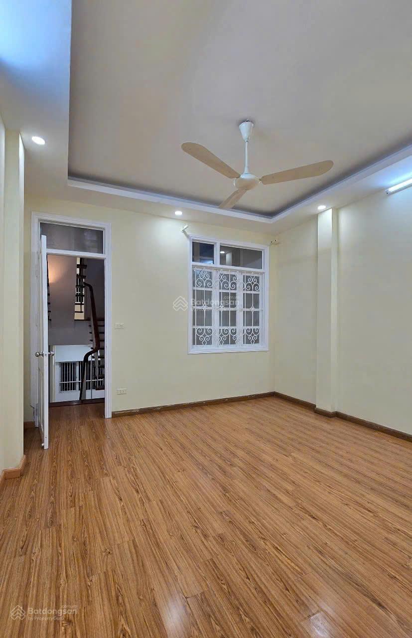 Cho thuê nhà 90m2 x 5 tầng, Ngõ phố 106 Hoàng Quốc Việt, nhà đẹp, giá thuê 30 tr/ th Cho thuê nhà 90m2 x 5 tầng, Ngõ phố 106 Hoàng Quốc Việt, nhà đẹp, giá thuê 30 tr/ th