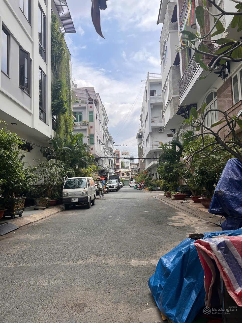 1 căn duy nhất - nhà hẻm xe hơi - đường Sư Vạn Hạnh - DT: 4,15 x 16m - giá chỉ hơn 16 tỷ 1 căn duy nhất - nhà hẻm xe hơi - đường Sư Vạn Hạnh - DT: 4,15 x 16m - giá chỉ hơn 16 tỷ