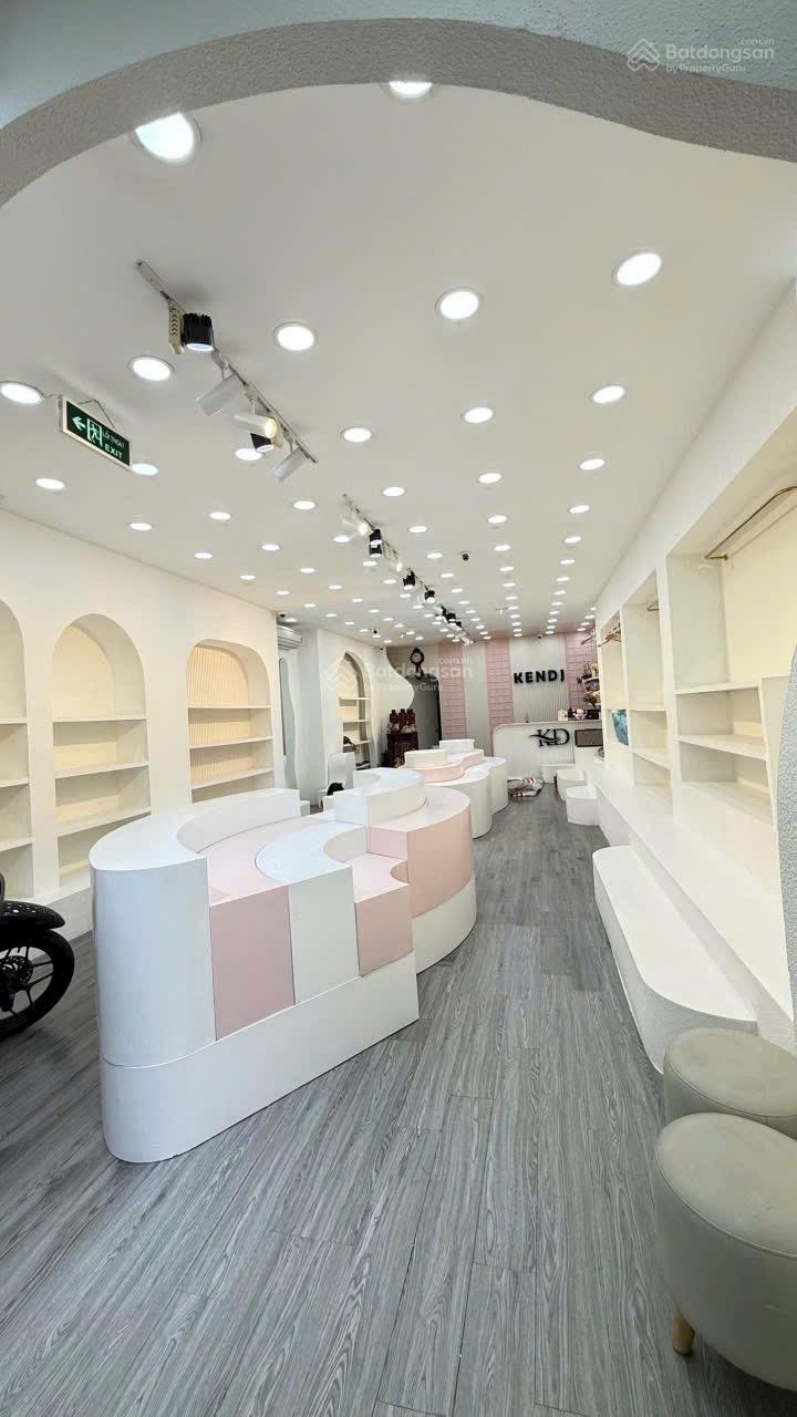Cho thuê mặt bằng đường Yersin giá cực kì tốt, chỉ 35 triệu/ tháng Cho thuê mặt bằng đường Yersin giá cực kì tốt, chỉ 35 triệu/ tháng