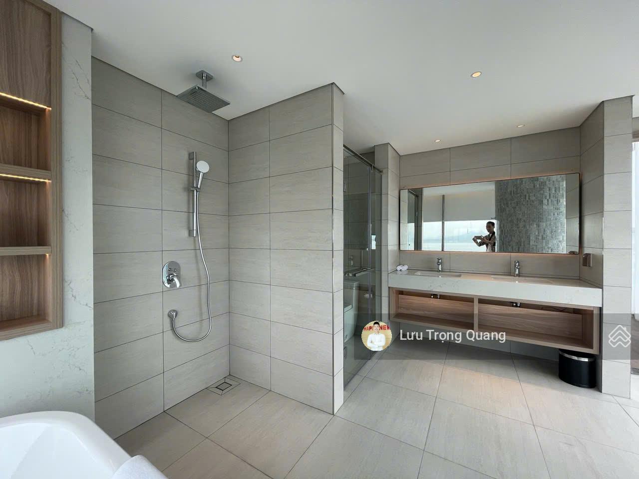 Chính chủ cần tiền thanh khoản gấp căn hộ 2PN mã 02 căn góc siêu VIP tại A La Carte