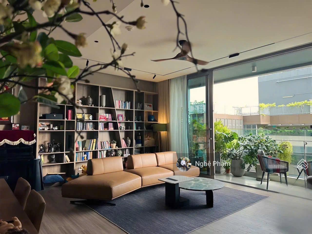 Bán căn hộ 3PN 127m2 Empire City full nội thất hiện đại, nhà đẹp rộng thoáng. View quận 1. Giá tốt Bán căn hộ 3PN 127m2 Empire City full nội thất hiện đại, nhà đẹp rộng thoáng. View quận 1. Giá tốt