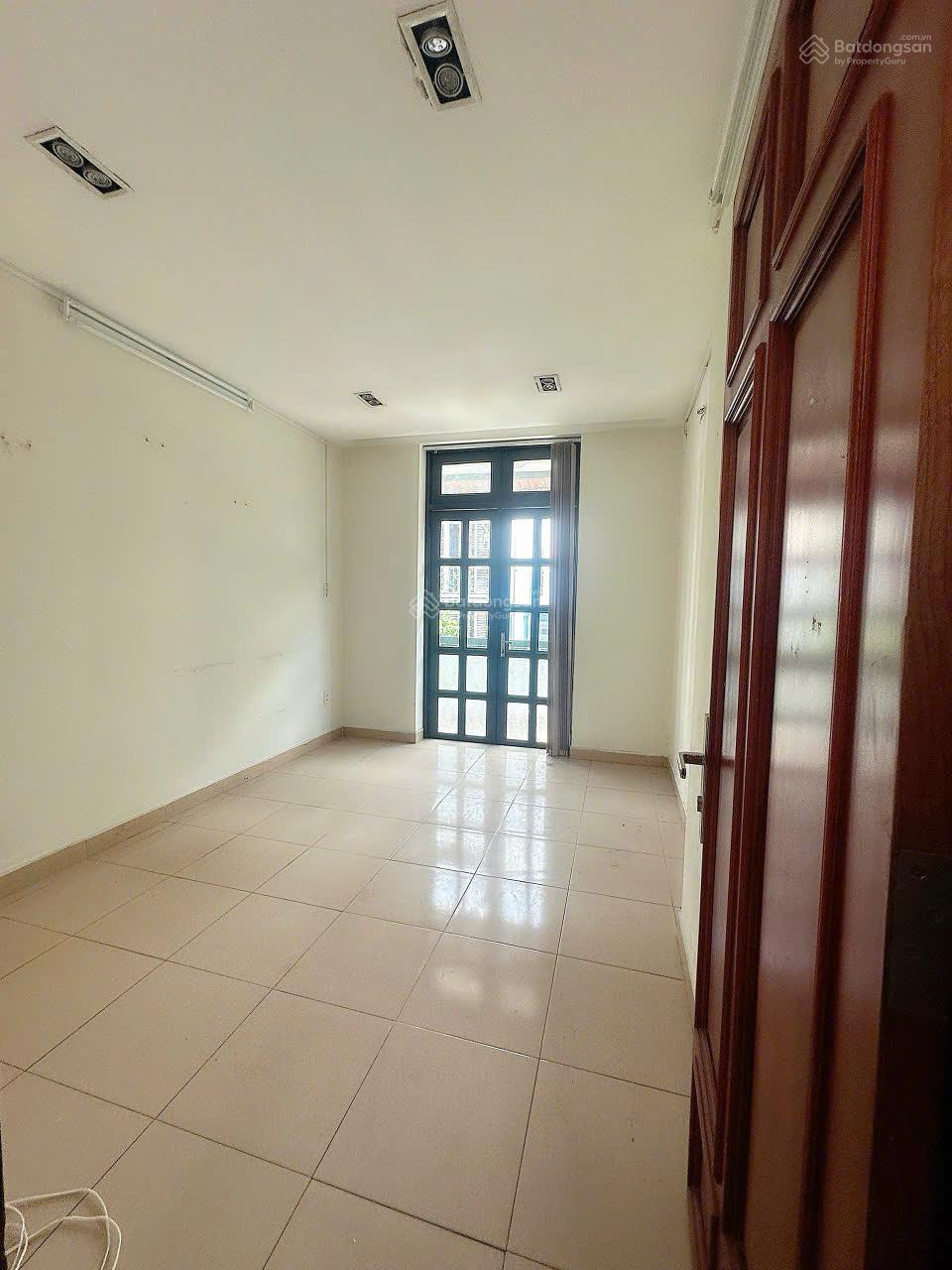 Cho thuê nhà villa Đường Nguyễn Hữu Cảnh, Quận Bình Thạnh
