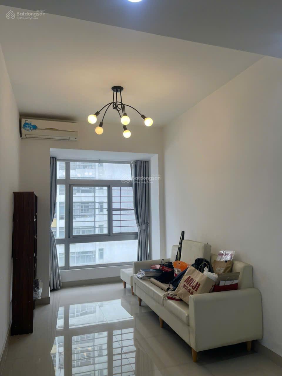 Cho thuê CC Sky Garden II, 14 triệu VND - 81m2, 2PN, 2WC, view đẹp, giá ưu đãi tại Phú Mỹ Hưng