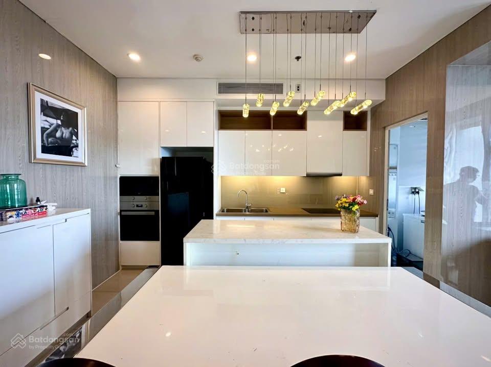 Cho thuê căn hộ Sarimi - 88m2 - 2PN - 2WC full nội thất - Tầng cao view đẹp