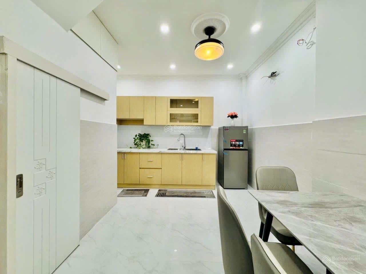 Bán nhà đường Võ Oanh, P25, Bình Thạnh. DT 67.5m2. Hẻm xe hơi, giá 2 tỷ900 sổ hồng riêng