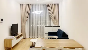 Gia đình bán căn góc CC Lê Thị Riêng Q.10. DT 55m2 2P 1WC. SH. Giá bán 2,8 tỷ. LH 0775 128 ***