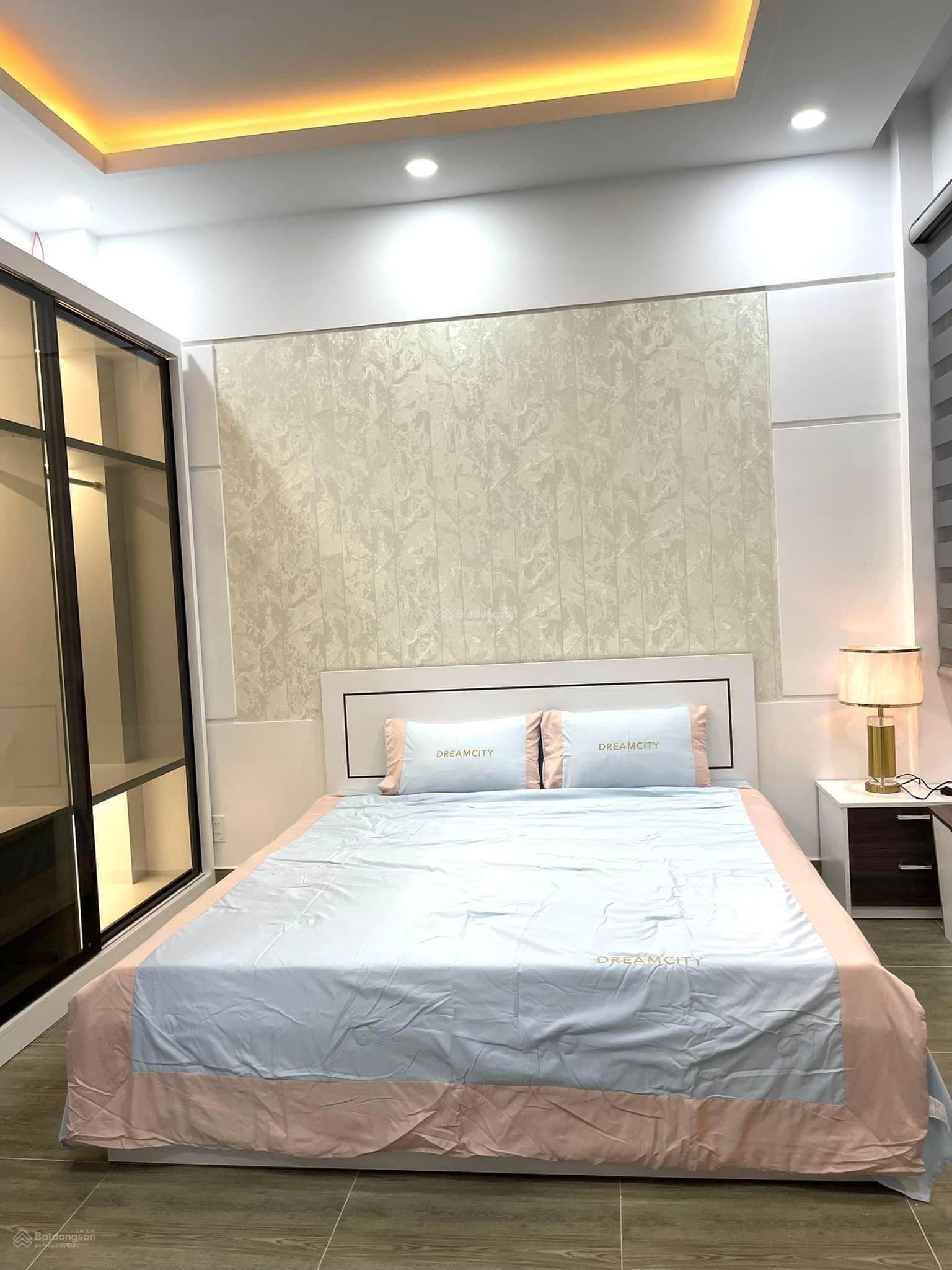 Cần sang nhượng gấp căn nhà 72m2 đường Vạn Kiếp, P3, Bình Thạnh. Xây 3 tầng, giá 3 tỷ200 sổ riêng