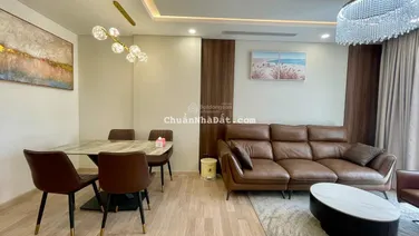 Cho thuê căn hộ 2 phòng ngủ CT1 Riverside Luxury.
