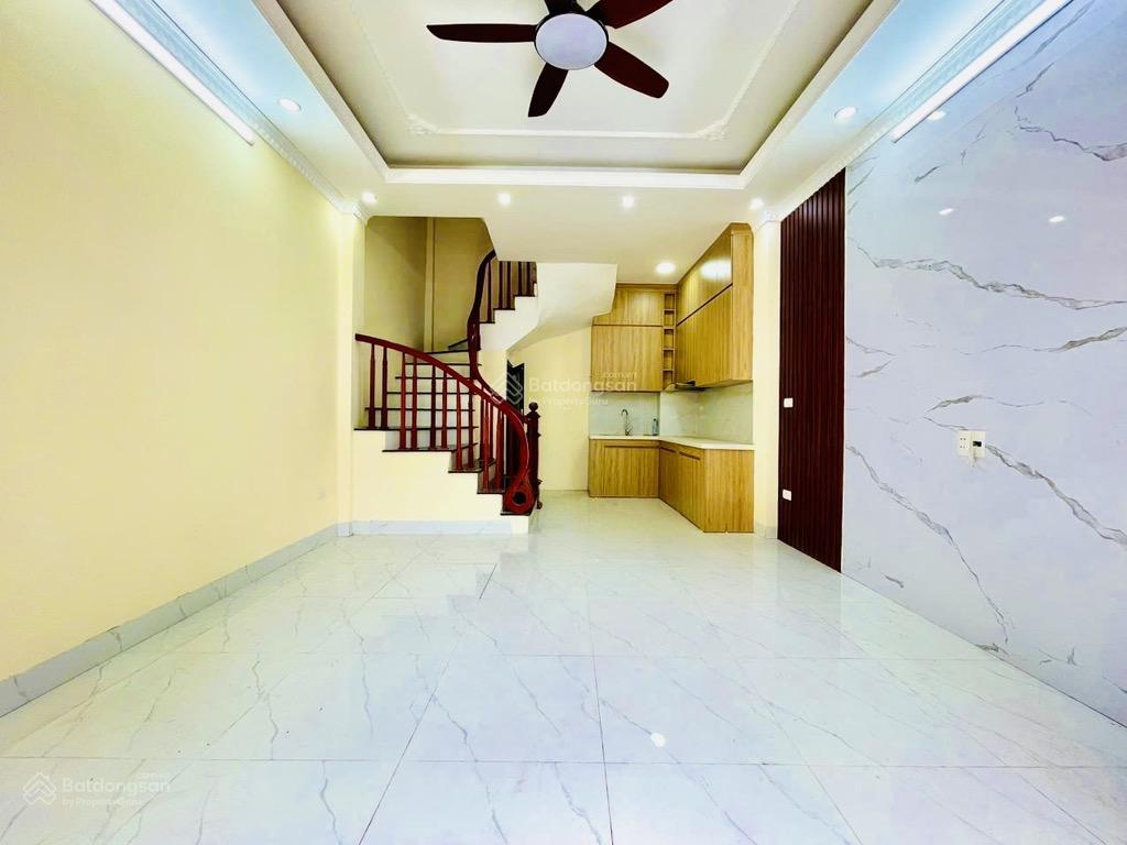 Bán nhà 5 tầng giữa phường Long Biên - mới đẹp ngõ rộng thênh thang - hơn 5tỷ - đón sóng cầu THĐ Bán nhà 5 tầng giữa phường Long Biên - mới đẹp ngõ rộng thênh thang - hơn 5tỷ - đón sóng cầu THĐ