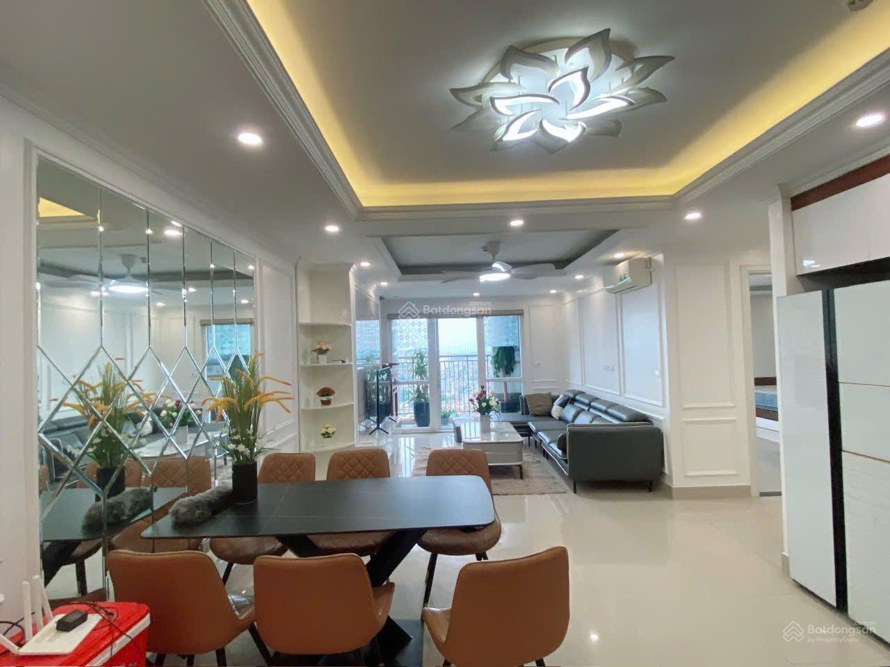 Bán căn hộ góc 100m 3pn FLC 418 Quang Trung, Hà Đông nội thất mới tinh giá 5,6 tỷ thu về