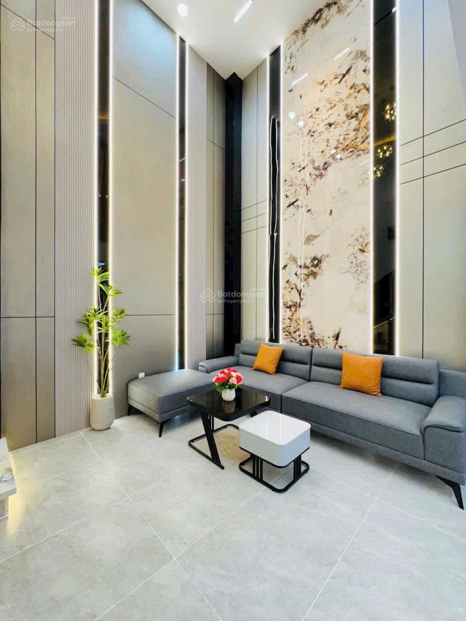 Chủ (ngộp) cần bán gấp nhà đg Nhiêu Tứ P7 Phú Nhuận 4ty4 - DT 83m2 - Gần Coopmart Rạch Miễu - SHR