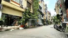 Bán nhà riêng tại Xuân Thủy, 8,5 tỷ, 30m2, gần phố gần ôtô, xe ba gác đỗ cửa, nhà dân xây chắc chắn
