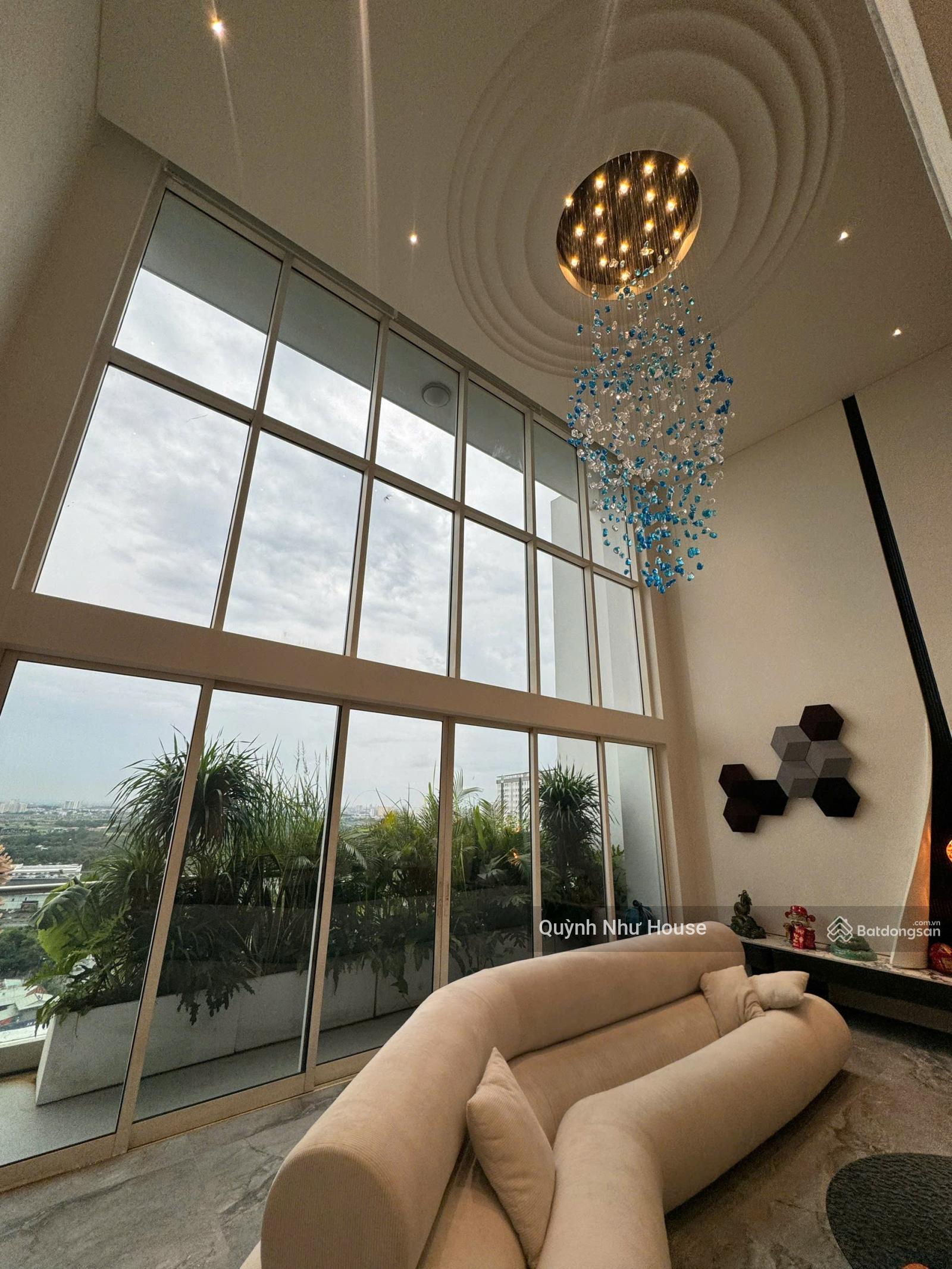 Quảng cáo penhouse thật - Gía 31 tỷ - DT 235m2 - Thiết kế đặc biệt mới 100% Quảng cáo penhouse thật - Gía 31 tỷ - DT 235m2 - Thiết kế đặc biệt mới 100%