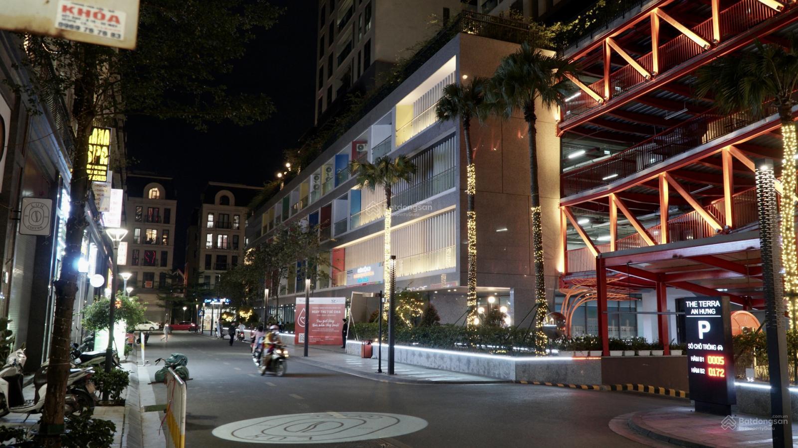 Bán căn hộ chung cư Terra An Hưng 68,5 m2 full nội thất, 2 phòng ngủ ban công Đông Nam siêu mát Bán căn hộ chung cư Terra An Hưng 68,5 m2 full nội thất, 2 phòng ngủ ban công Đông Nam siêu mát