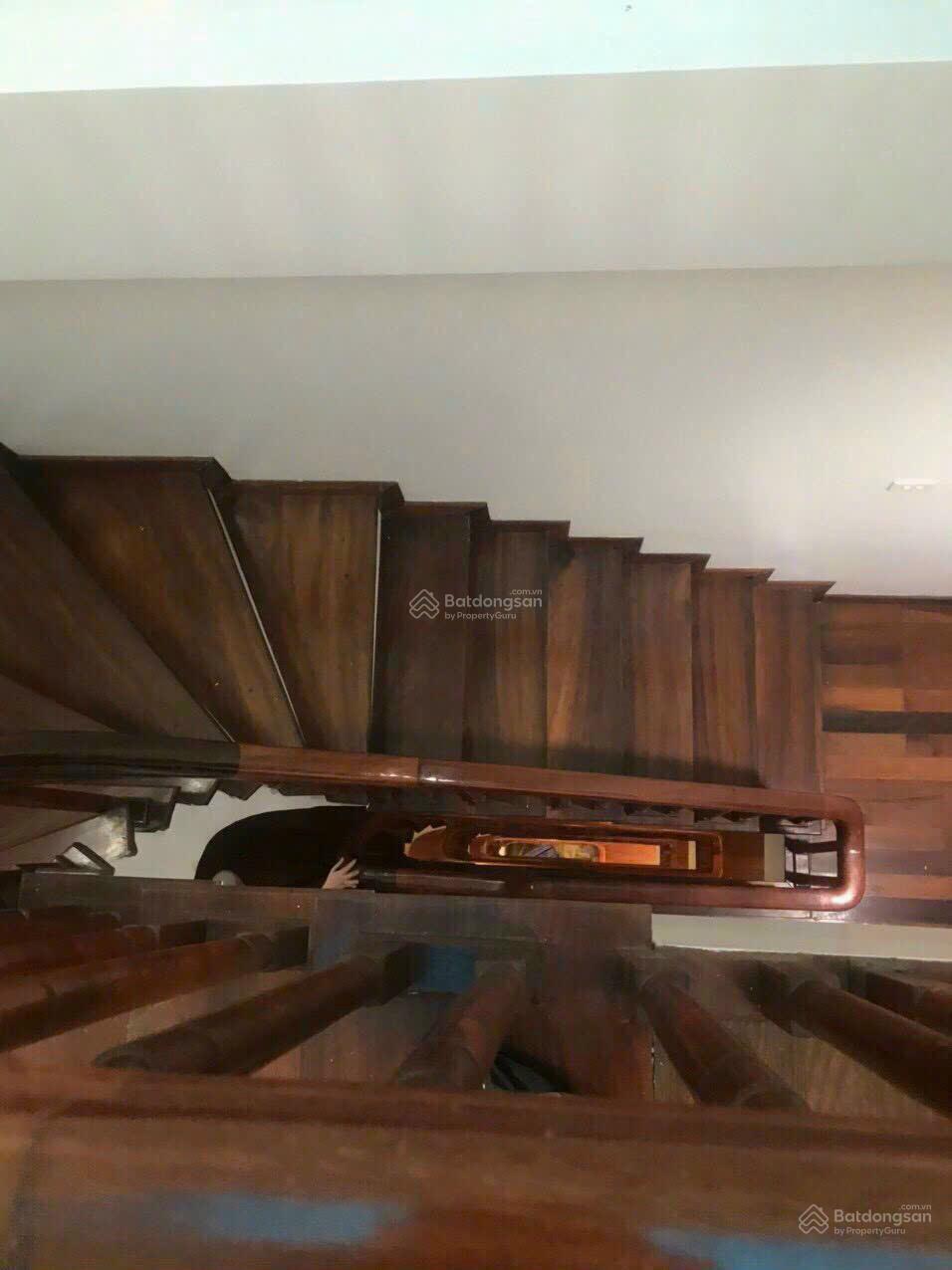 Cho thuê nhà 105m2 * 5T - 37 triệu, nhà hai mặt tiền, mới. Phố Đội Cấn; Kinh doanh, VP, nhà hàng Cho thuê nhà 105m2 * 5T - 37 triệu, nhà hai mặt tiền, mới. Phố Đội Cấn; Kinh doanh, VP, nhà hàng