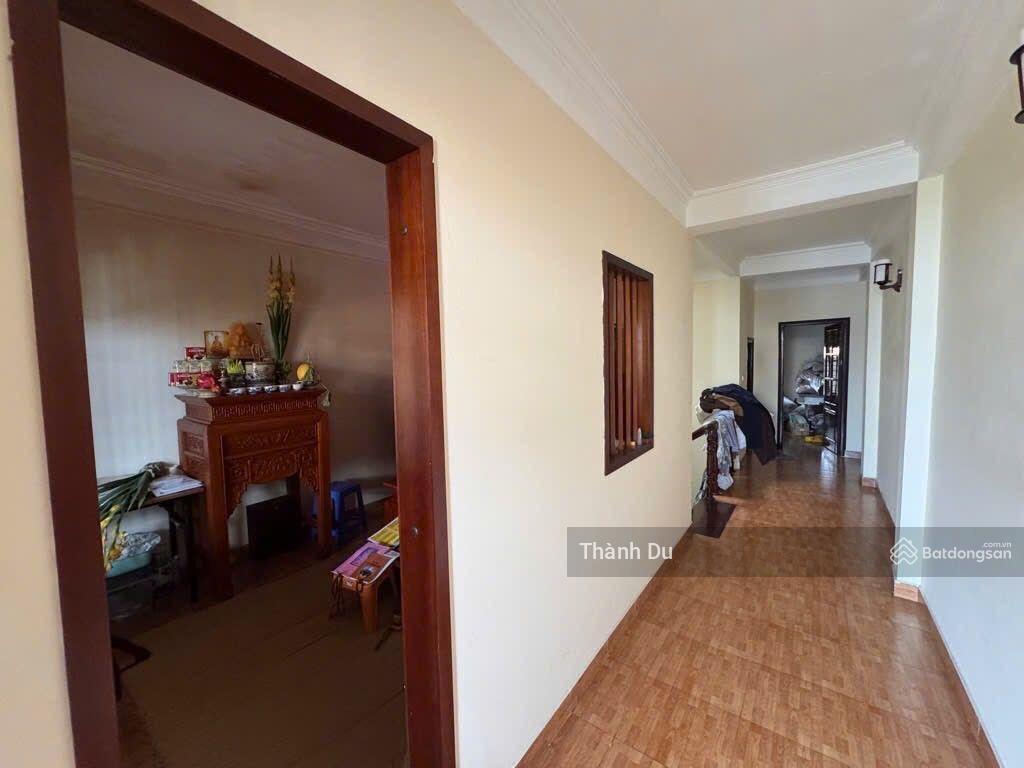 Bán nhà Nguyễn Sơn 80m2 4T ô tô tránh, nội thất đẹp, dân trí cao giá 21,9 tỷ