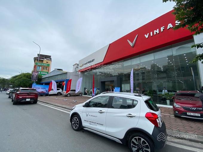 Cho thuê nhà mặt phố tại Phạm Văn Đồng, mặt tiền 16m, diện tích 300m2, view đẹp