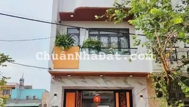 Nhà gần đường ra cao tốc siêu đẹp giá rẻ cực kỳ