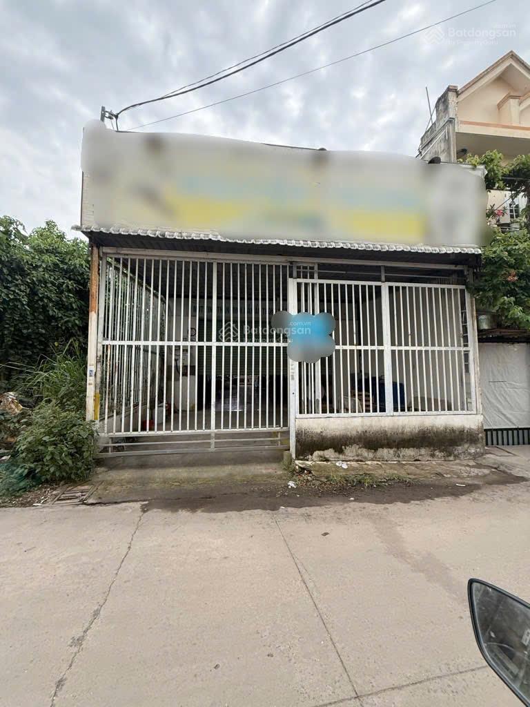 Nhà xưởng đường HÀ HUY GIÁP ,phường THẠNH XUÂN, Quận 12,
dt 246.3m2(6,7x28) hẻm 8m thông 9.2tỷ