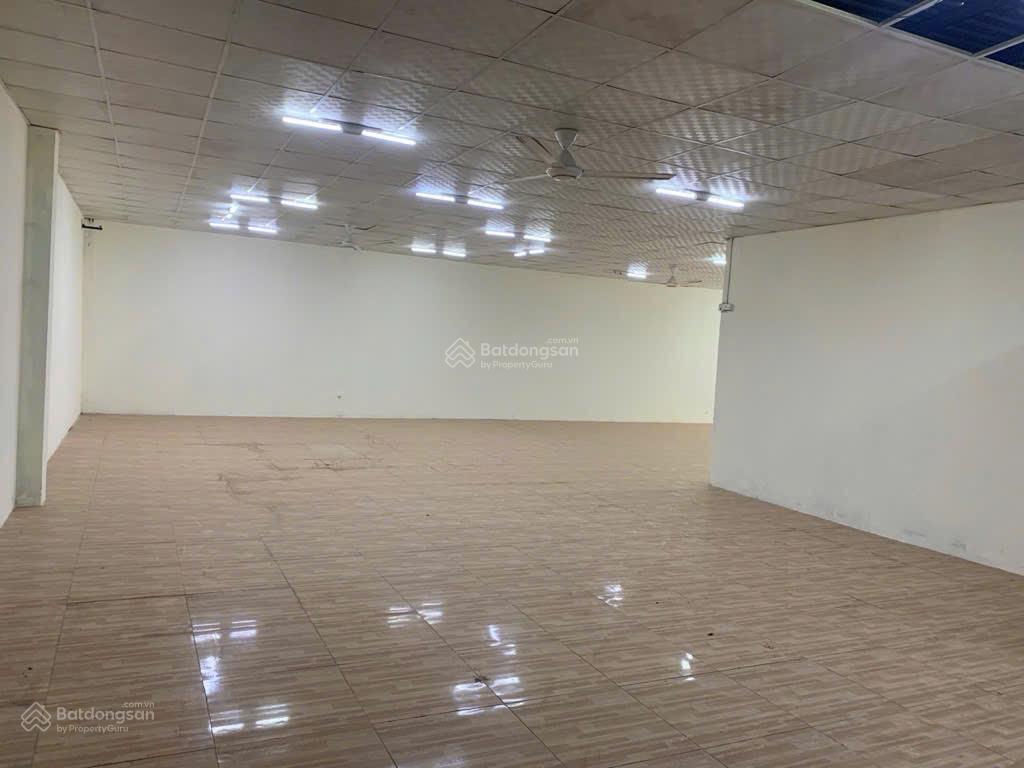 Nhà xưởng đường HÀ HUY GIÁP ,phường THẠNH XUÂN, Quận 12,
dt 246.3m2(6,7x28) hẻm 8m thông 9.2tỷ