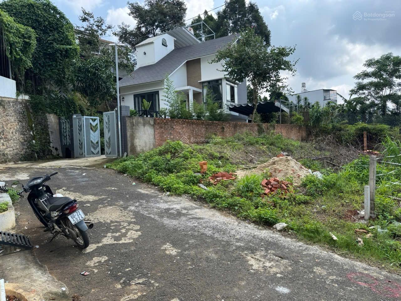 Bán nhanh đất nền đô thị ngay trung tâm TP Bảo Lộc, DT: 100 m2 xây dựng tự do