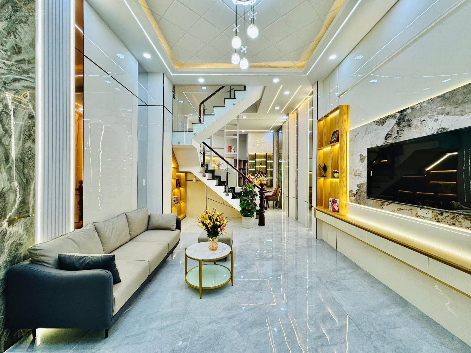 Bán nhà Nguyễn Hữu Cầu-P.Tân Định-Q1. Giá 4tỷ150/76,8m2, đường ô tô, thuê 28tr/th gần chợ Tân Định