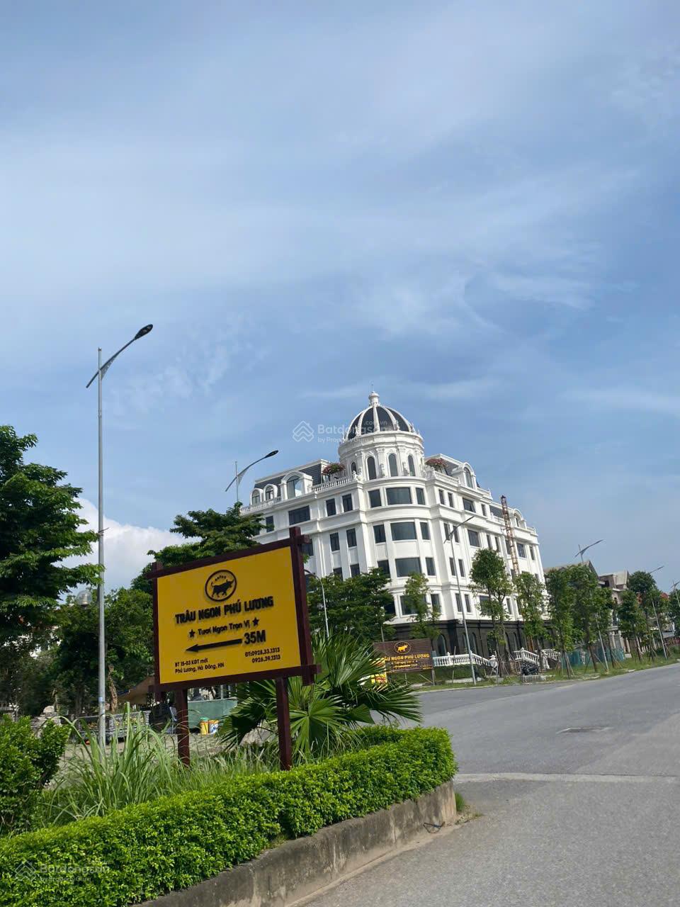 Biệt thự Phú Lương 200m2, mt 10m 4 tầng, hoàn thiện đẹp lung linh, đầu tư tiềm năng, giá ngon 3x tỷ