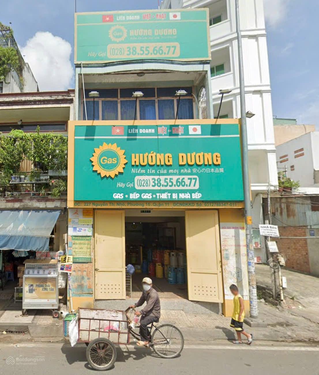 Cho thuê nhà nguyên căn 3 mặt tiền tại quận 11