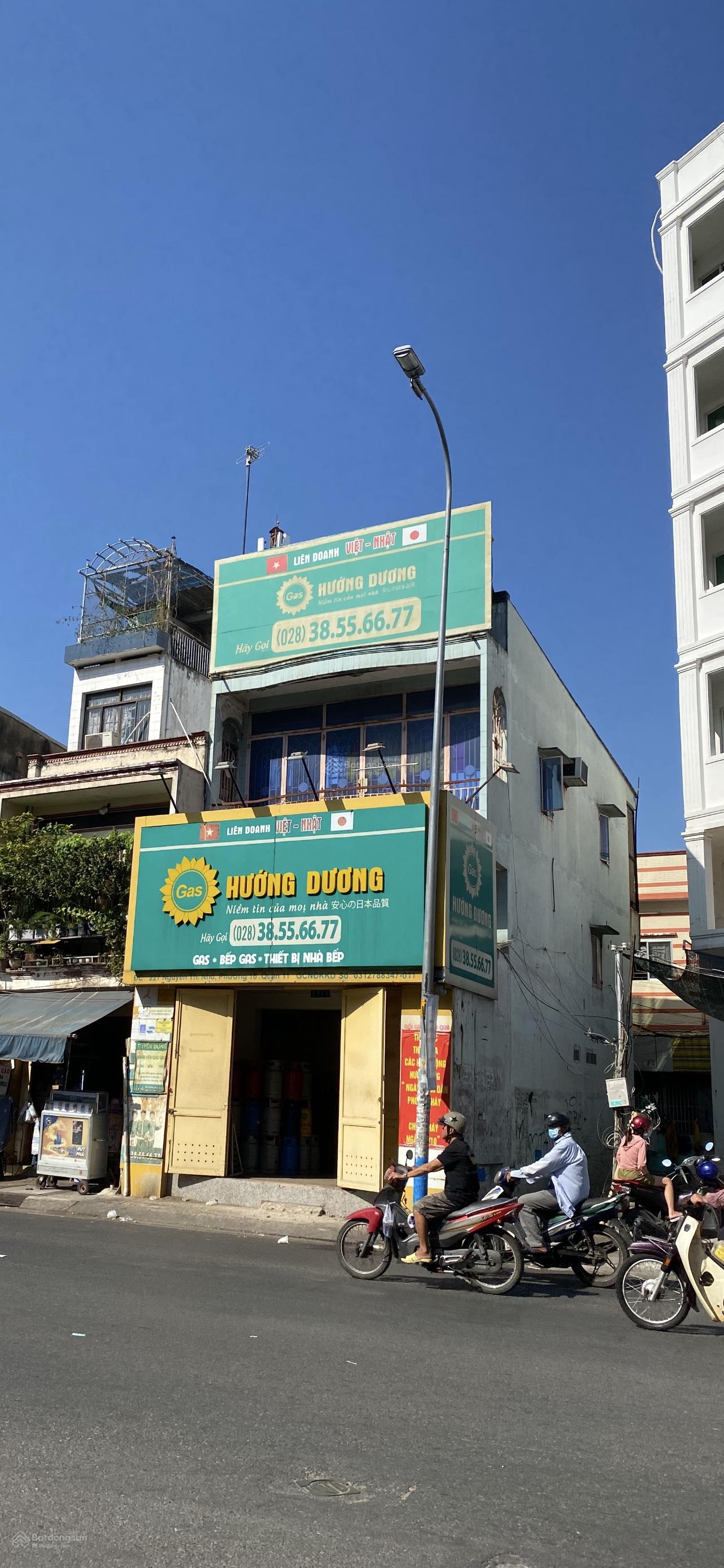 Cho thuê nhà nguyên căn 3 mặt tiền tại quận 11