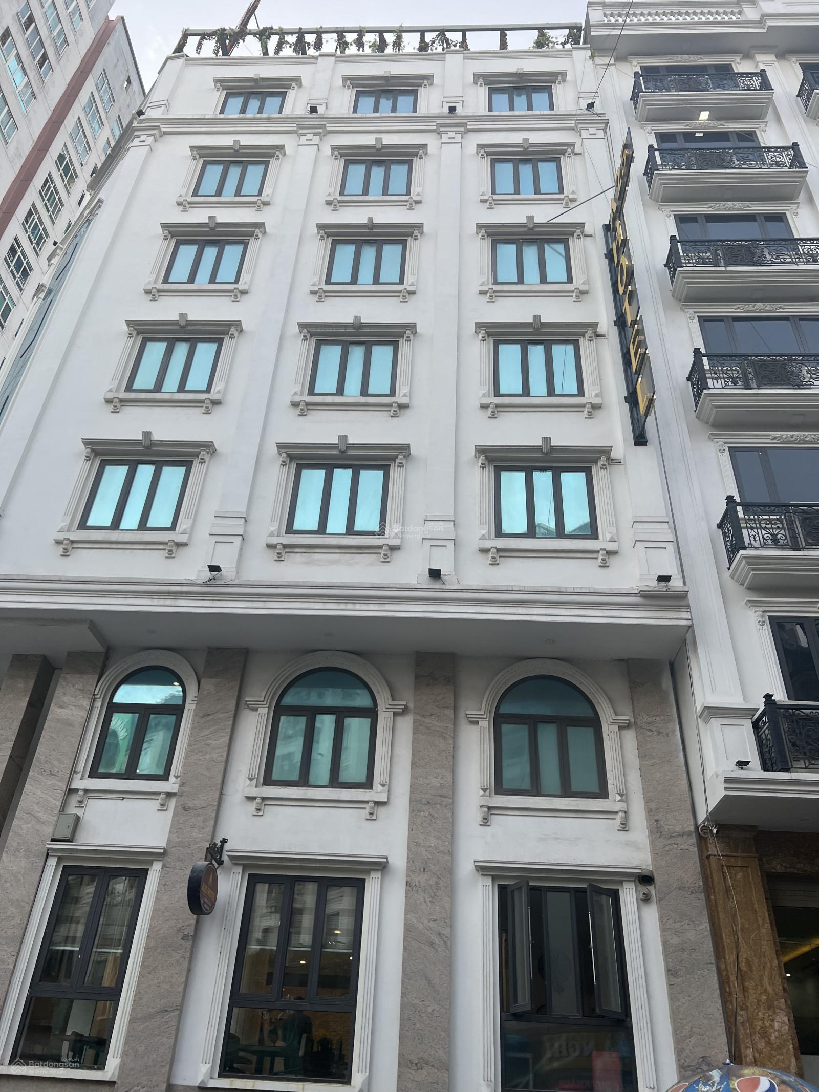 Cực hiếm! 8m mặt tiền nhà mặt phố Nguyễn Thị Định, Trung Hòa, Cầu Giấy 2 mặt tiền diện tích 90m2