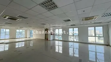 Cần bán gấp định cư! Bán tòa nhà rẻ nhất quận 1 có hầm 10 tầng, DT (15x 35m) 4300m2 sàn, HĐT 4%/năm