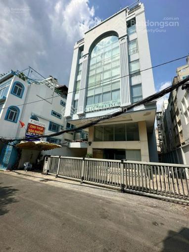 Cần bán gấp định cư! Bán tòa nhà rẻ nhất quận 1 có hầm 10 tầng, DT (15x 35m) 4300m2 sàn, HĐT 4%/năm