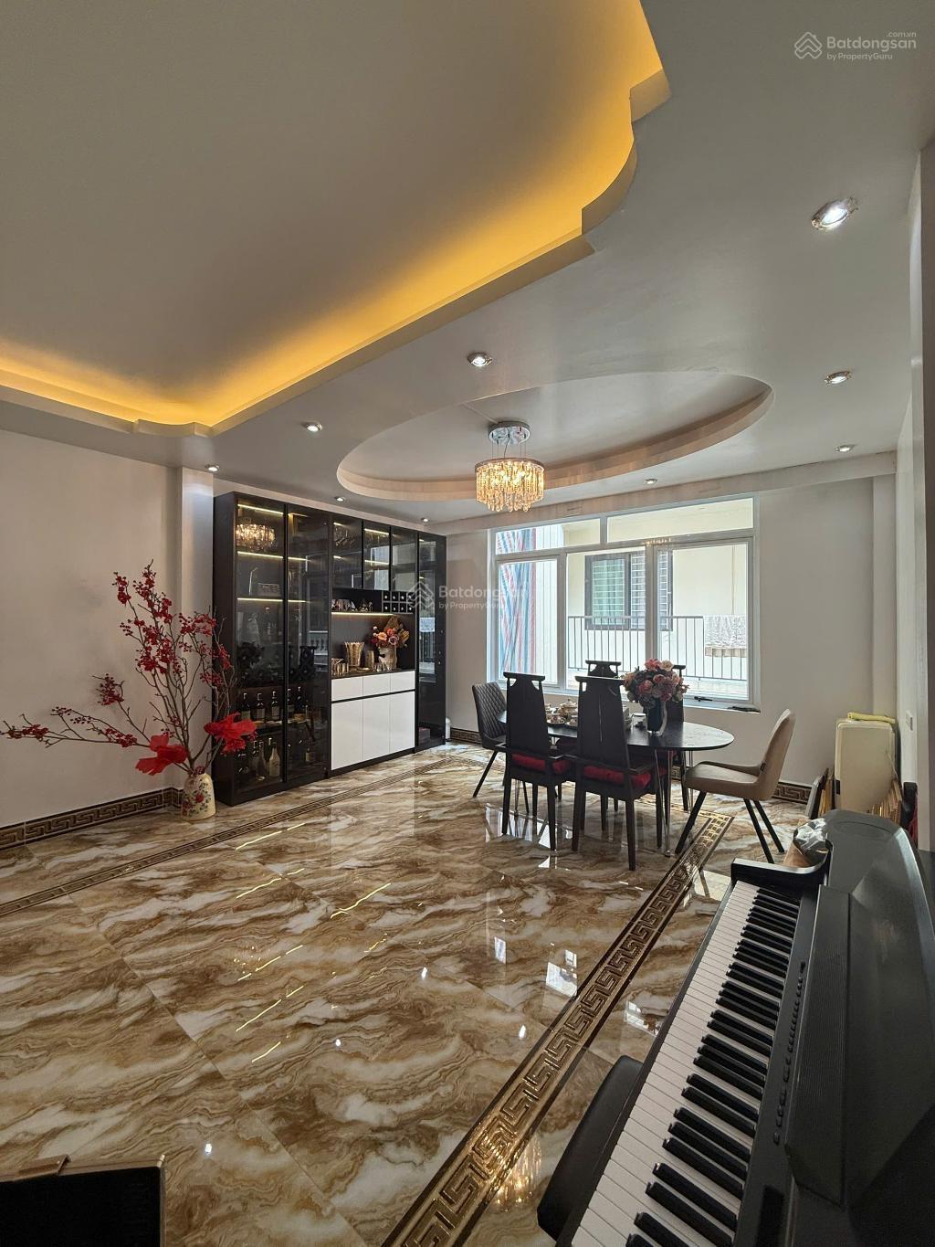 Mặt phố Đại Cồ Việt, Hai Bà Trưng, mặt tiền 8,5m - 5T - 49,9 tỷ