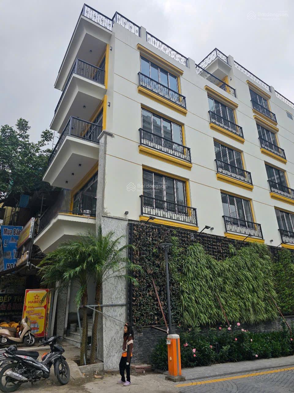 Cho thuê nhà mặt phố kinh doanh, 100m2 x 6 tầng tại Hoàng Hoa Thám - Ba Đình Cho thuê nhà mặt phố kinh doanh, 100m2 x 6 tầng tại Hoàng Hoa Thám - Ba Đình