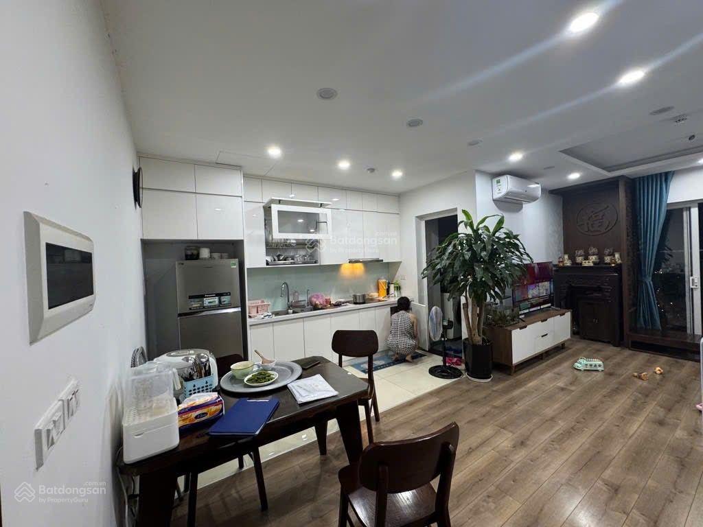 Siêu hot: Anland 2 chủ chuyển công tác bán nhanh căn 3 ngủ 2wc. View đẹp cực thoáng.