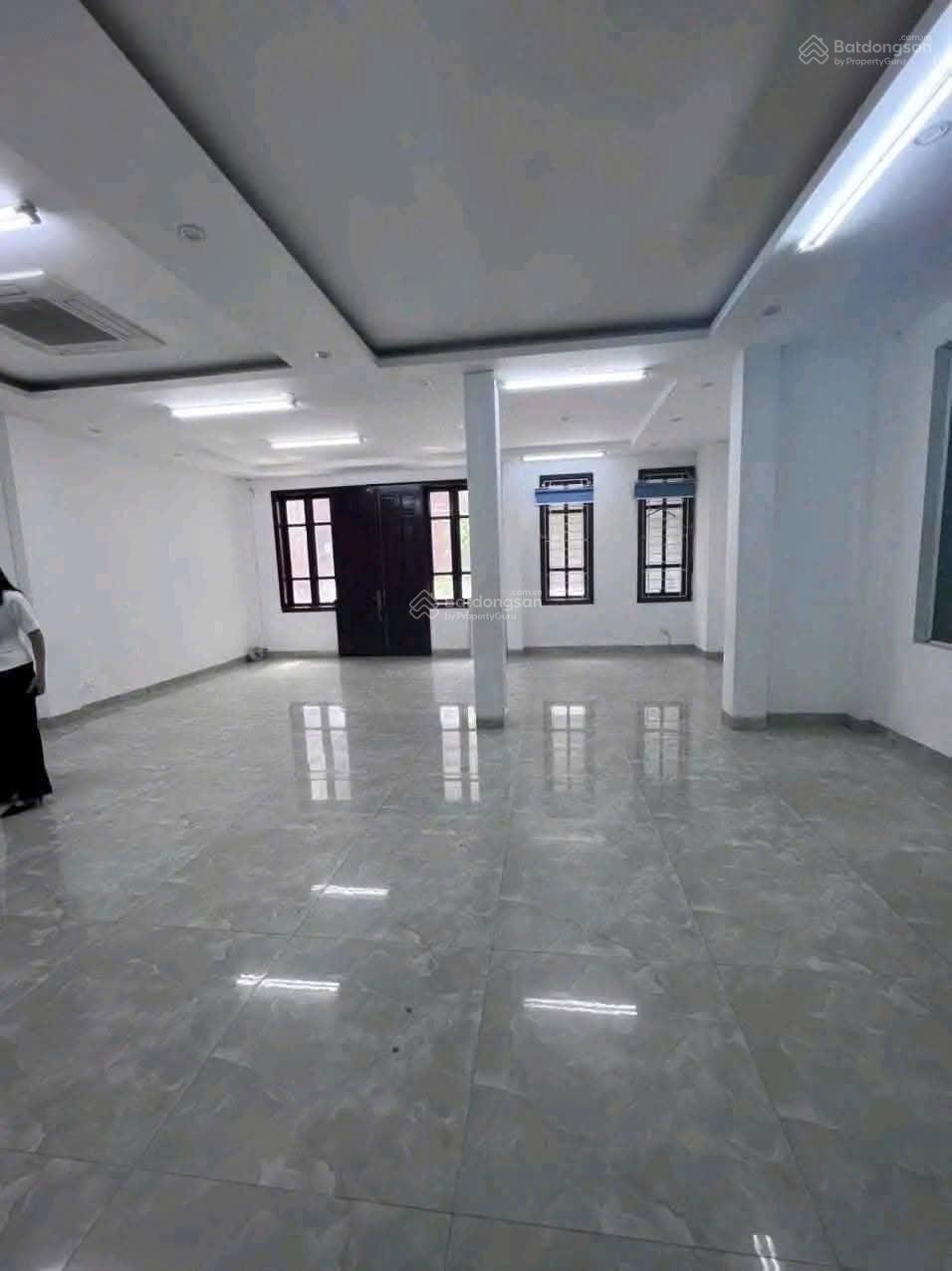 Cho Thuê Nhà 8 Tầng x 120m2,Thang Máy.Khu vực trung tâm Mỹ Đình 70triệu