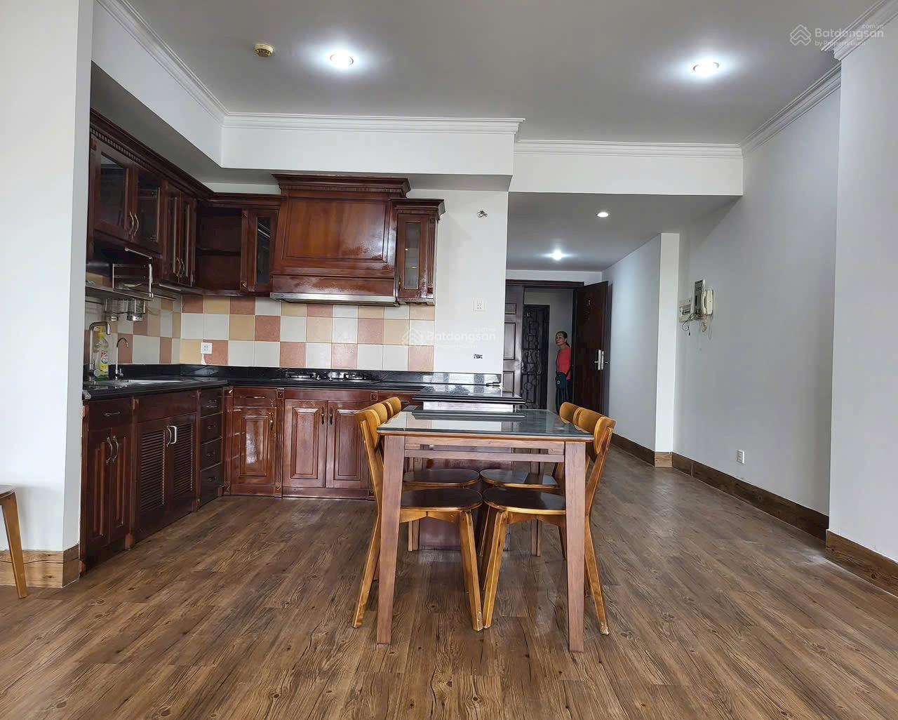 Bán CH 90m2 tại Phan Huy Ích, 3,4 tỷ, 2PN, 2WC, giá siêu hời, Q. Tân Bình, HCM