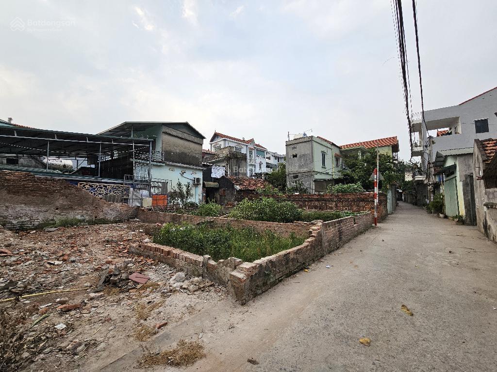 Bán đất Lại Yên 73m2 - NGÕ THÔNG/Ô TÔ QUA NHÀ - giá 5.x tỷ