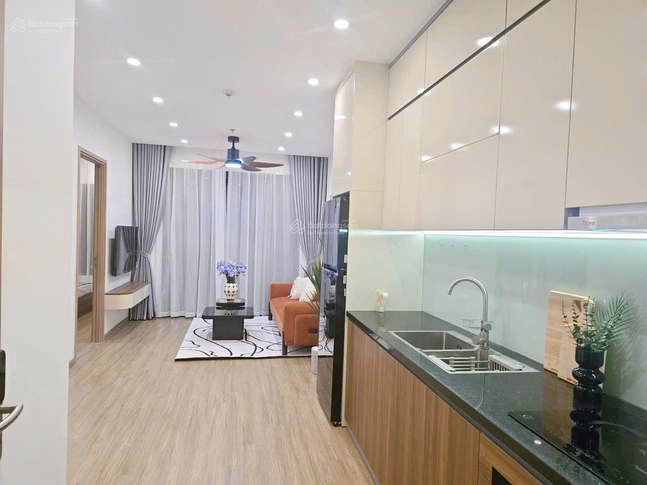 Cần bán chung cư vip CT4 Sudico, Mỹ Đình 65m2, 2 ngủ full đồ, 4,8 tỷ có gia lộc, sổ đỏ lâu dài Cần bán chung cư vip CT4 Sudico, Mỹ Đình 65m2, 2 ngủ full đồ, 4,8 tỷ có gia lộc, sổ đỏ lâu dài