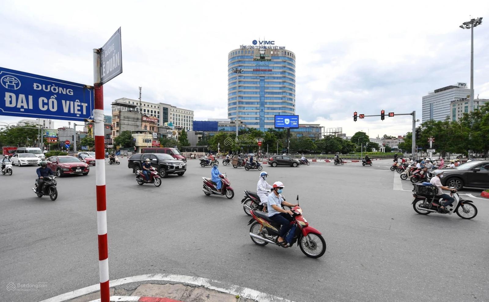MẶT PHỐ ĐẠI CỔ VIỆT - MẶT TIỀN KHỦNG - THÔNG SÀN, THANG MÁY - KINH DOANH SẦM UẤT.