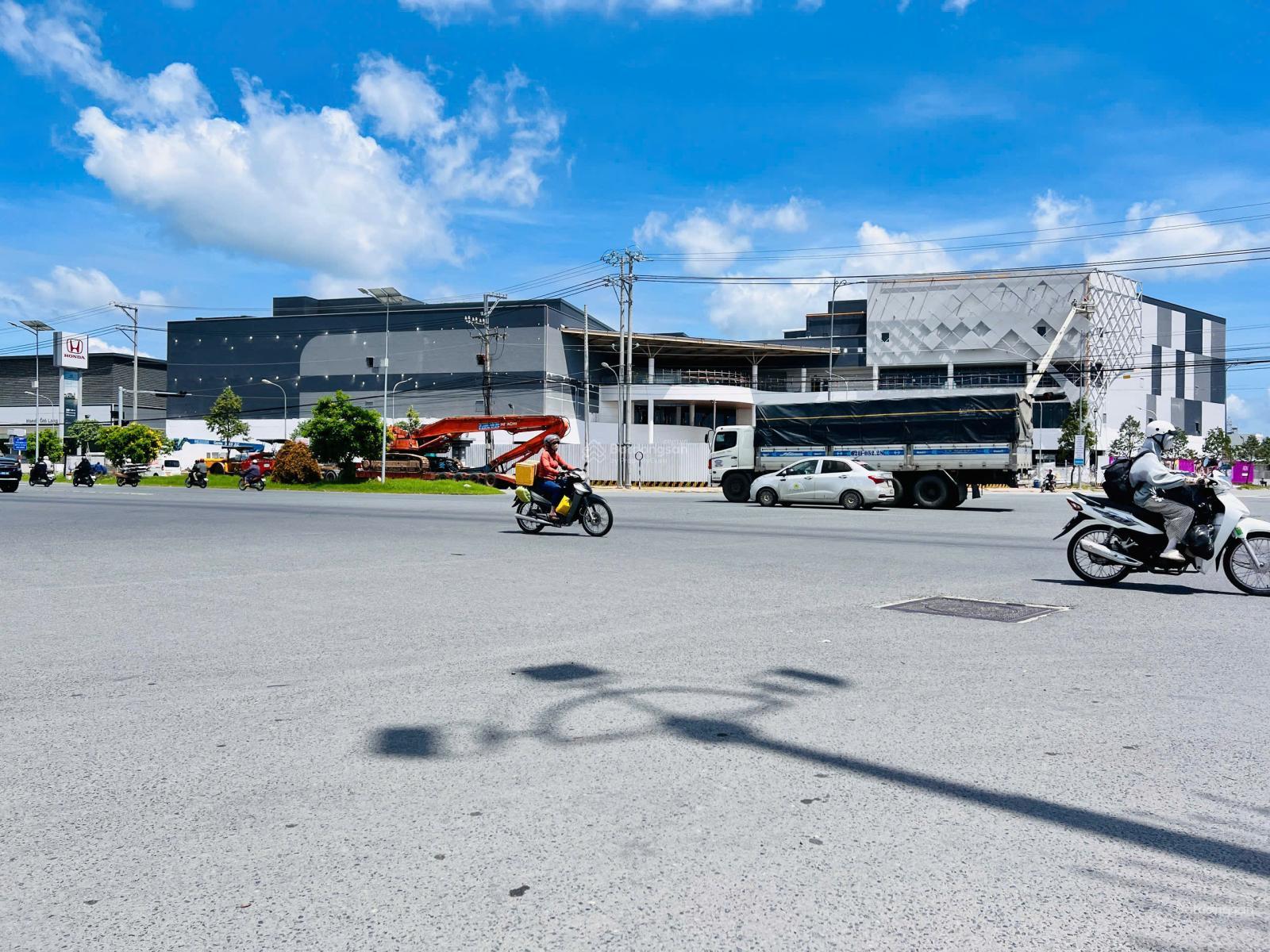 Bán lô biệt thự 565m2 thuộC KDC Đại Dương trung tâm phường Long An